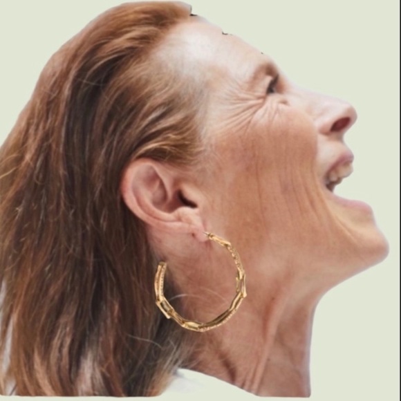 ALEXIS BITTAR NEW Gold Textured Crystal Custom Sculpted Chain Link Hoop Earrings - Picture 9 of 15